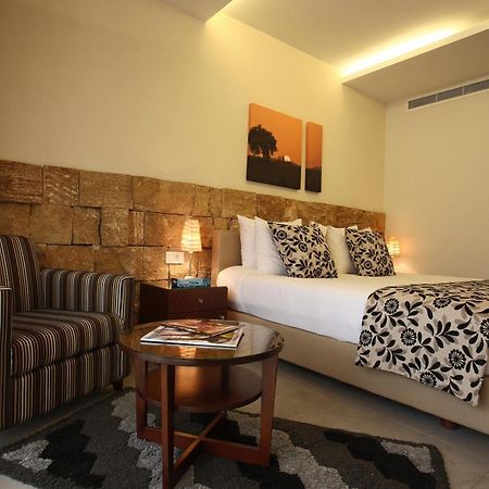 Monoberge Hotel Byblos Habitación foto