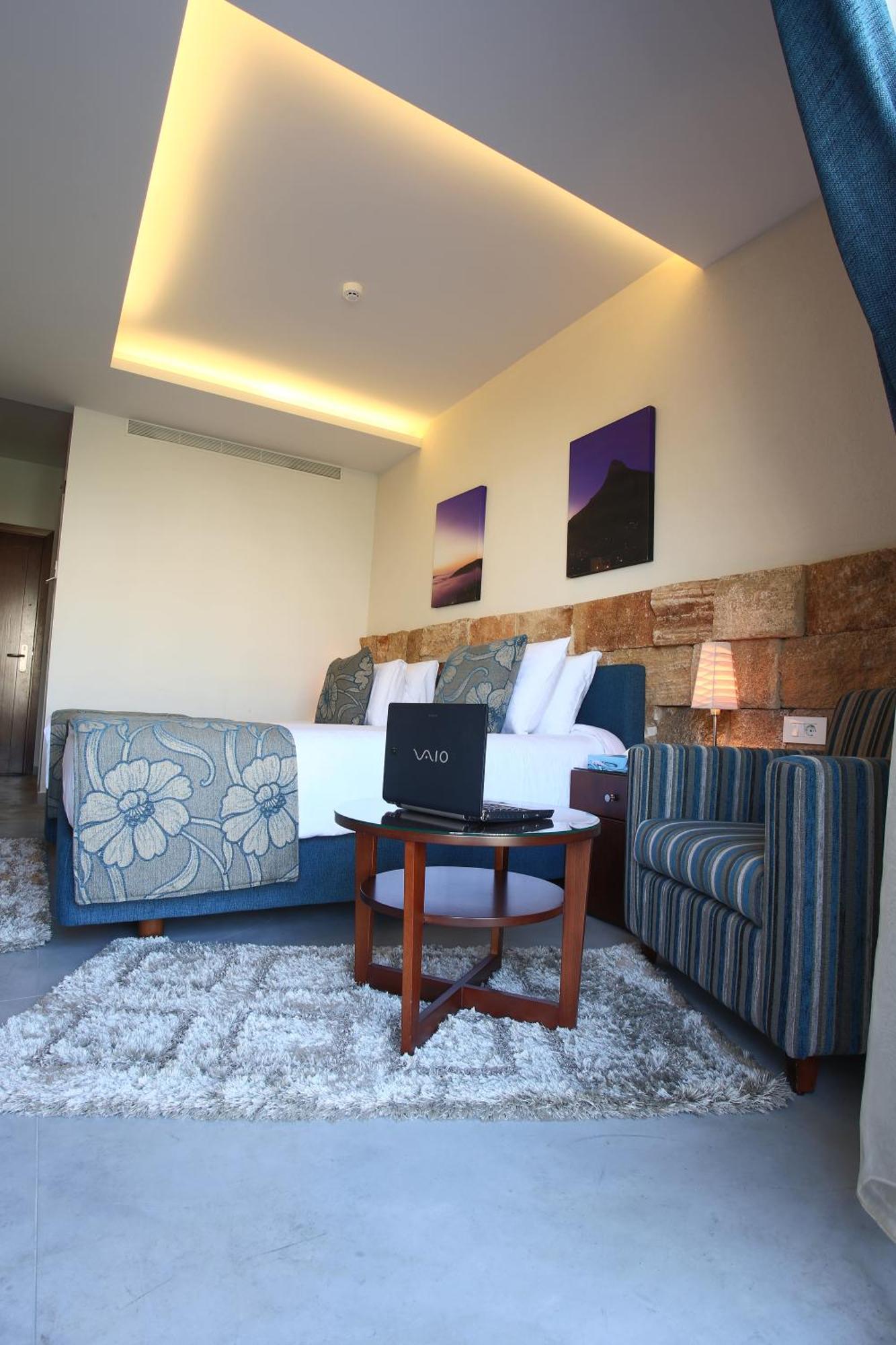 Monoberge Hotel Byblos Habitación foto