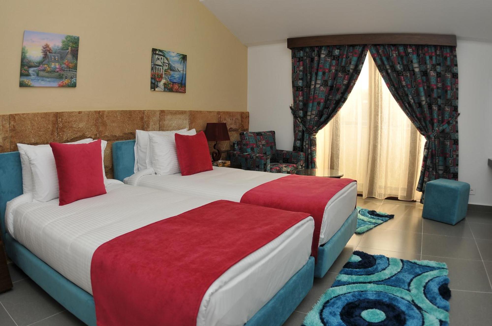 Monoberge Hotel Byblos Habitación foto